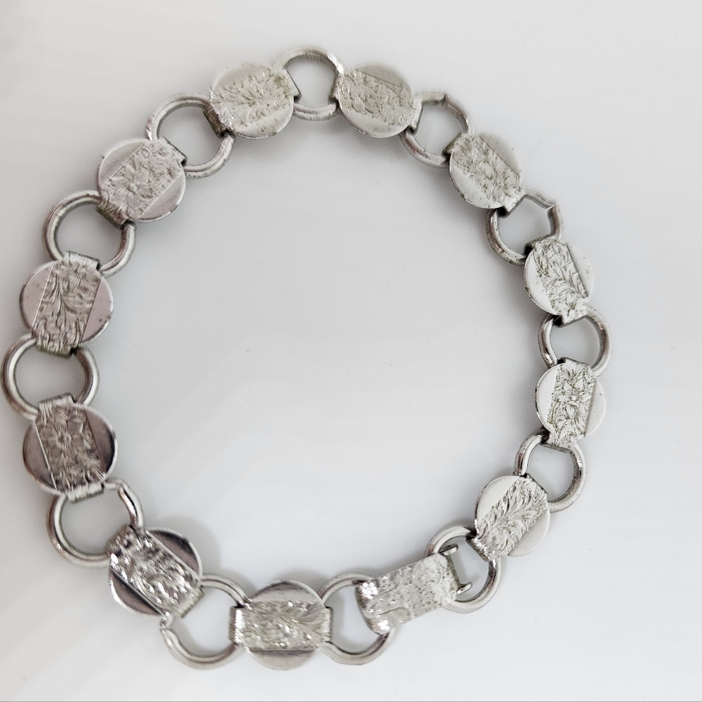 Vintage Ladies Silver Floral Medallion Inspired Sarah Coventry Designer Bracelet